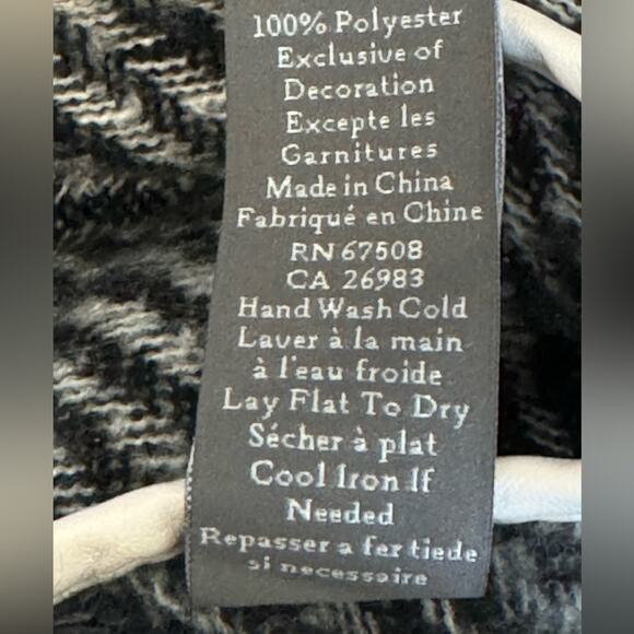 New ~ VINCE CAMUTO ~ Brushed Twill Ruana One Size ~ SHAWL FALL - Picture 7 of 7